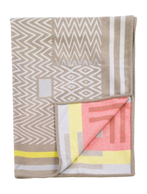 what are the orifinal hermes color of blankets|enigmatic hermes blanket.